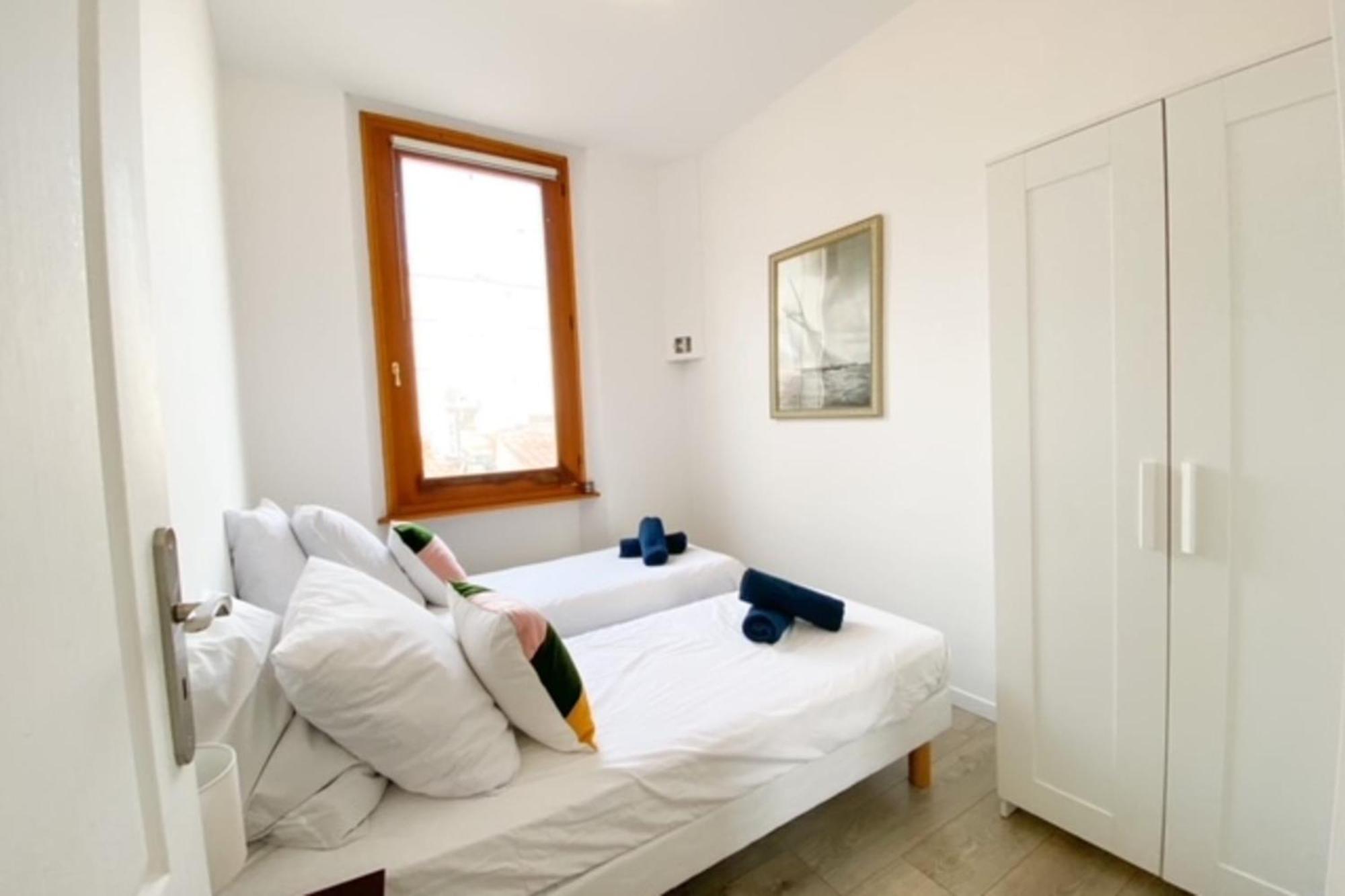 Quai St Pierre 2 Bedrooms With Balcony And Sea View Apartment Cannes