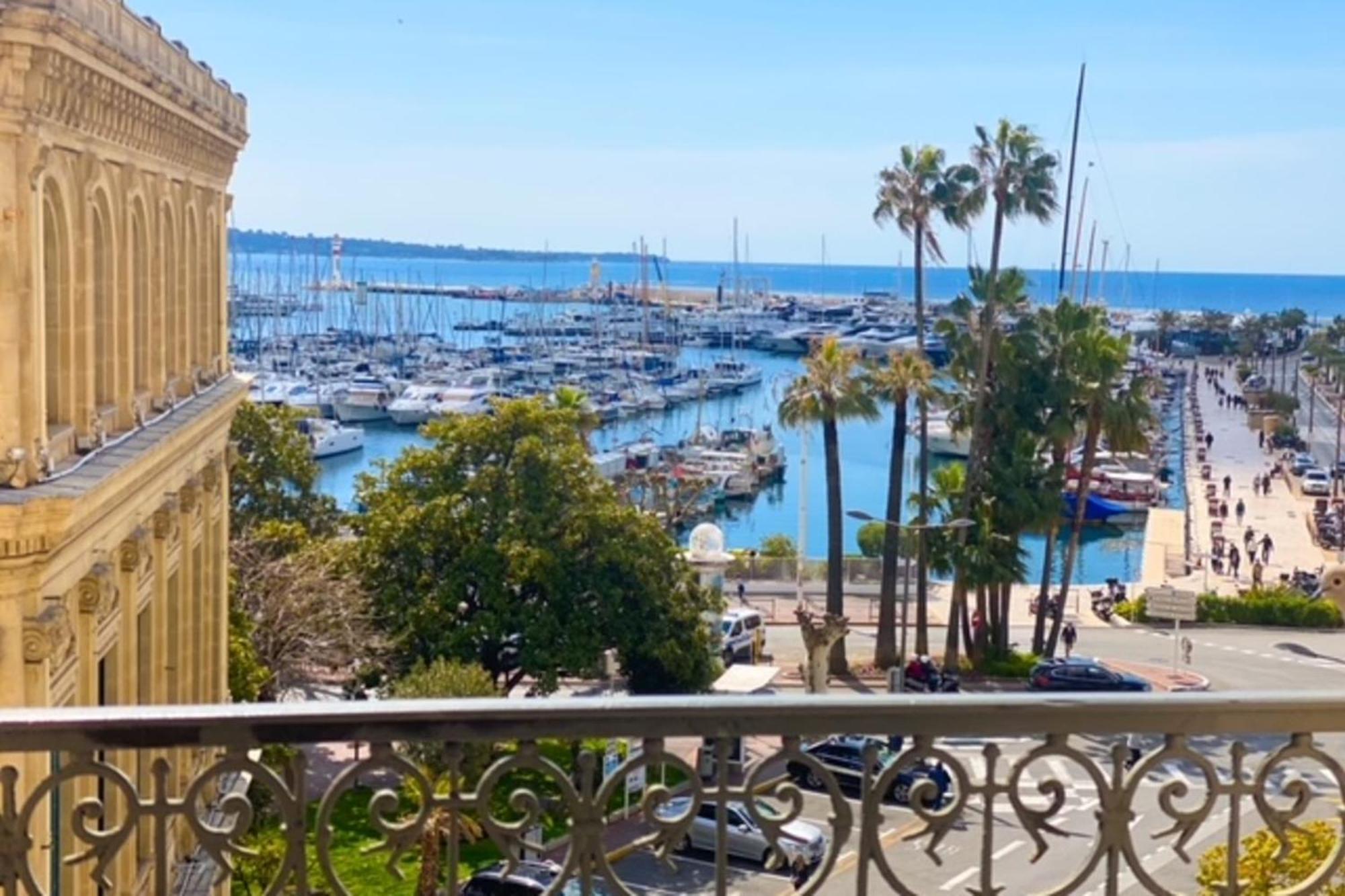 Quai St Pierre 2 Bedrooms With Balcony And Sea View Cannes